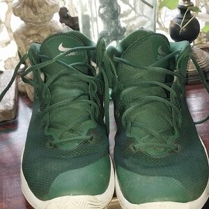 Nike Zoom Rev II Men's Athletic, Basketball Shoes, US Size 15  Green On Green